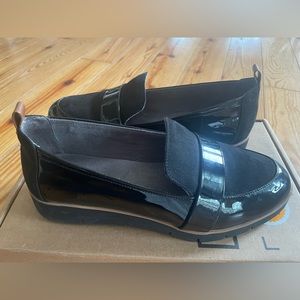 Dr. Scholls Webster Loafer, Black Patent/Microfiber, 9 Wide